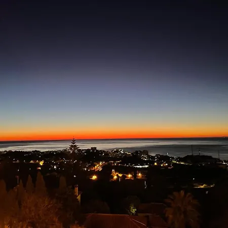 Breathtaking Sea View With Free Parking Apartment